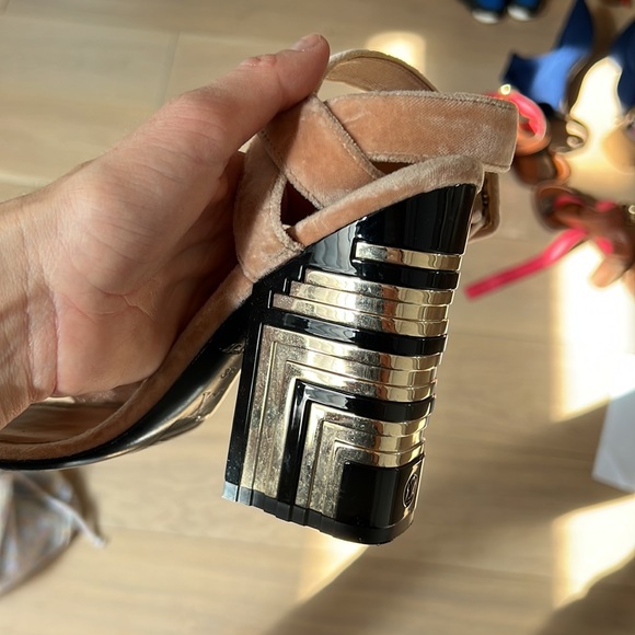 Louis Vuitton heels - Picture 14 of 15